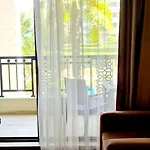 Luxurious - Pool View In Argisht Partez アパート