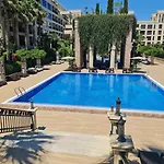 Luxurious - Pool View In Argisht Partez アパート