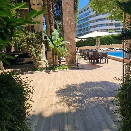Apartament Luxurious - Pool View In Argisht Partez Złote Piaski