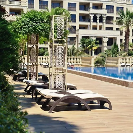 Apartament Luxurious - Pool View In Argisht Partez *