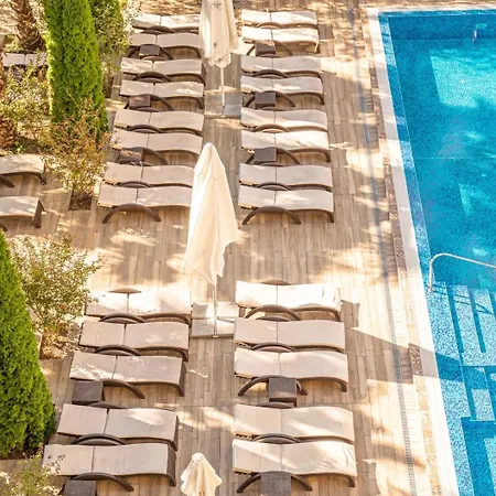 Luxurious - Pool View In Argisht Partez Apartman Aranyhomok
